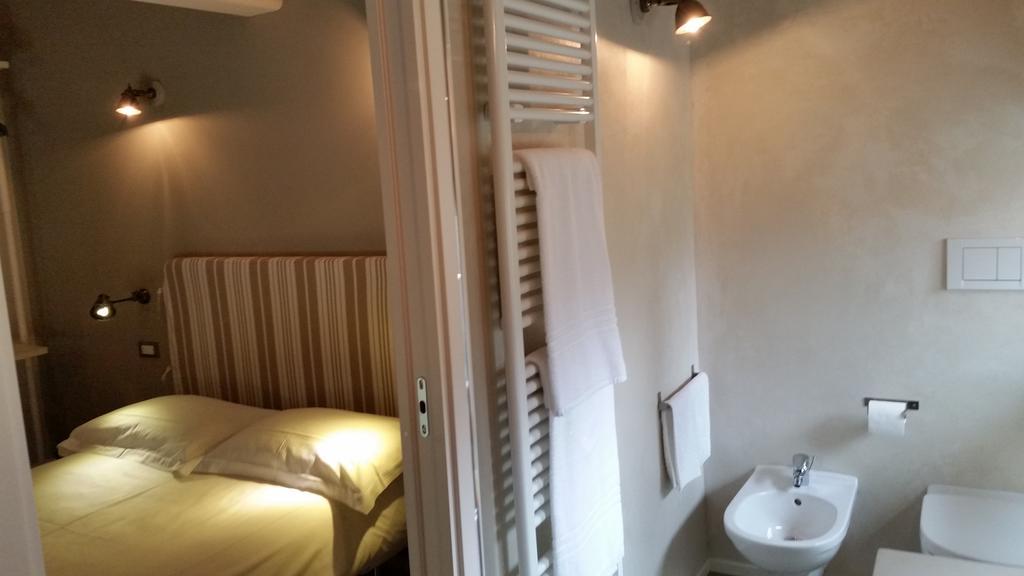 Corte Merighi Charming Rooms Verona Exteriör bild