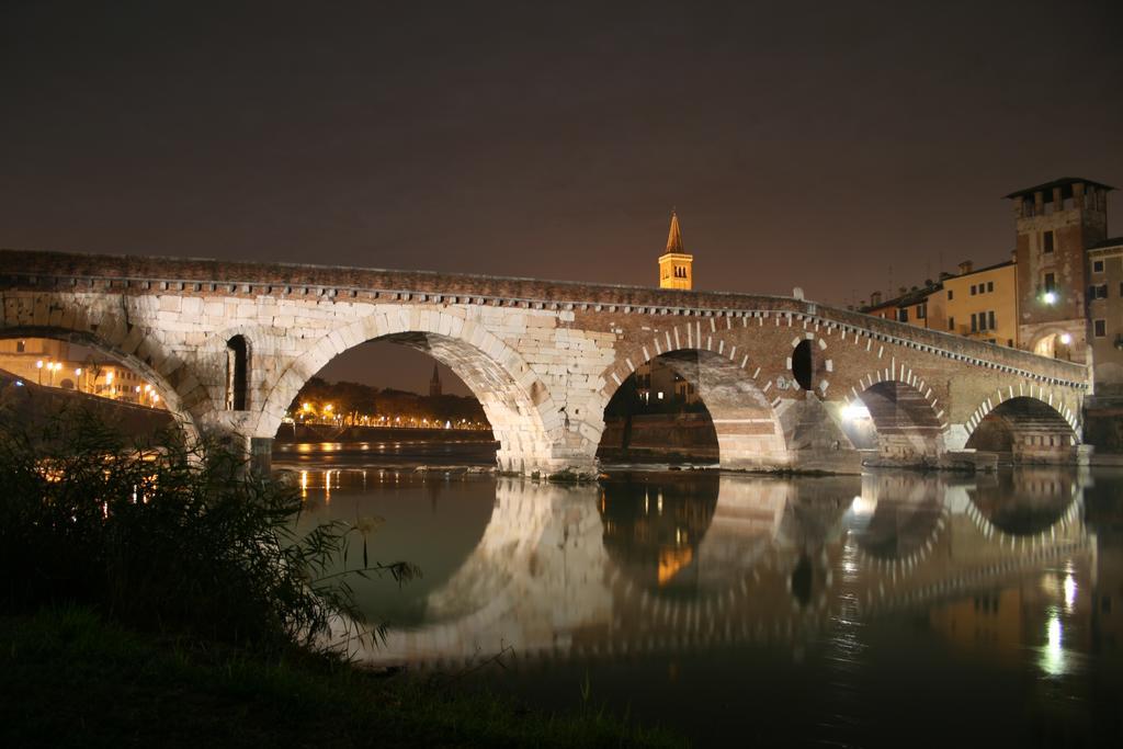 Corte Merighi Charming Rooms Verona Exteriör bild