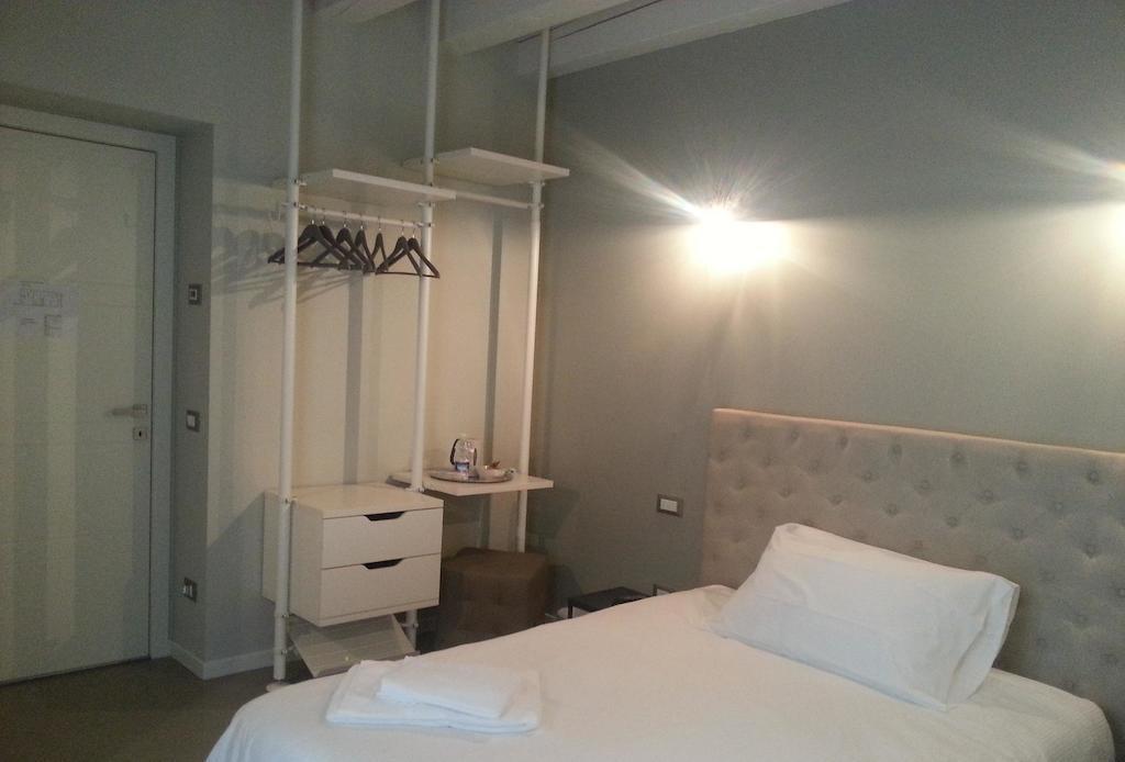Corte Merighi Charming Rooms Verona Rum bild