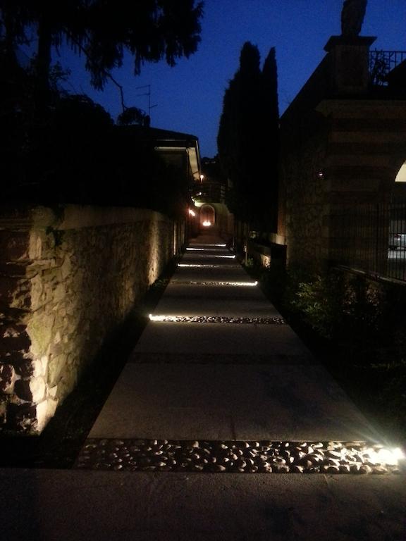 Corte Merighi Charming Rooms Verona Exteriör bild