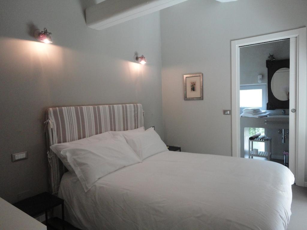 Corte Merighi Charming Rooms Verona Rum bild