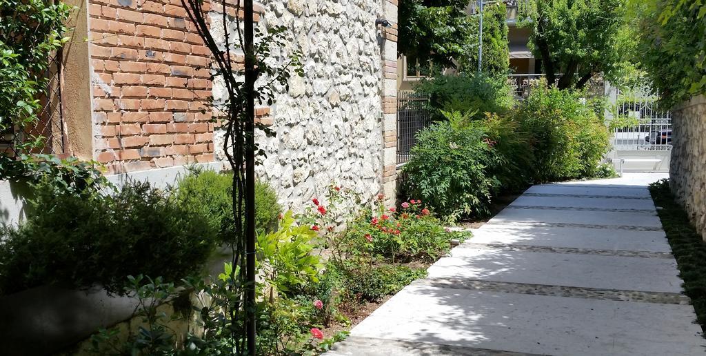 Corte Merighi Charming Rooms Verona Exteriör bild